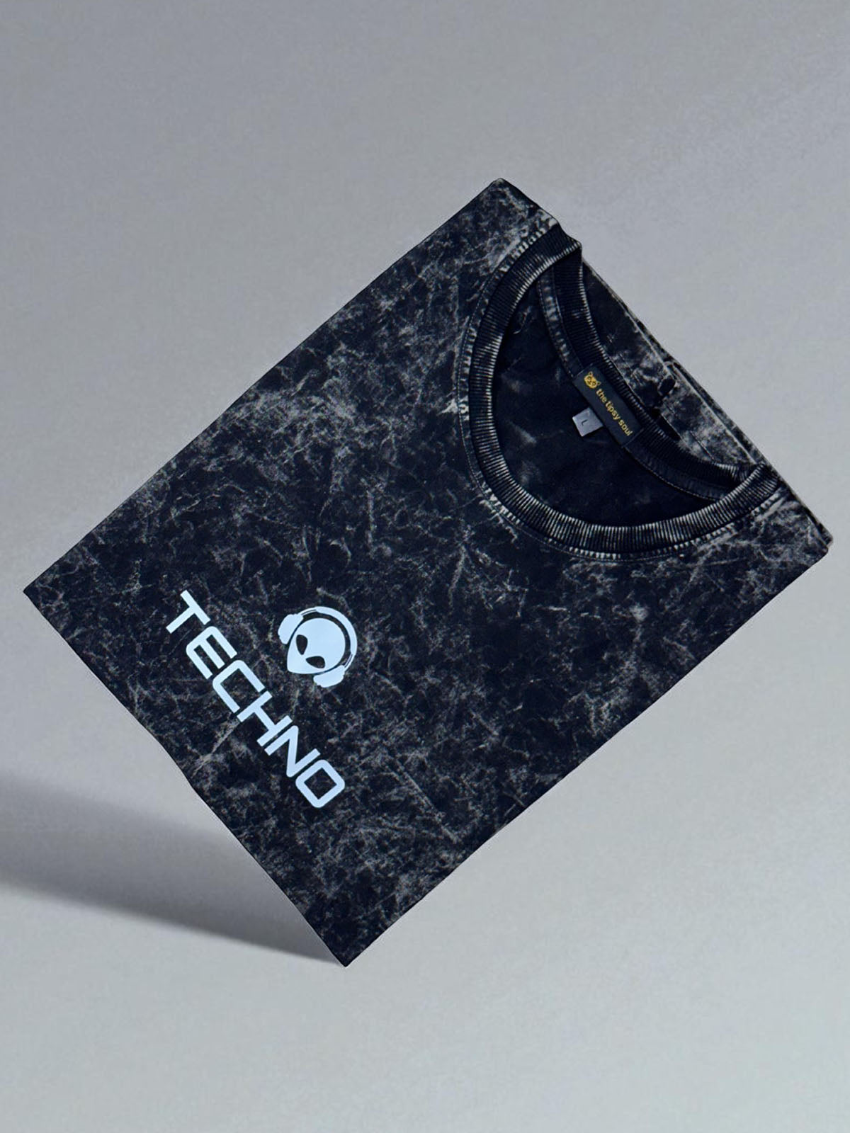 NOBODY LISTENS TO TECHNO